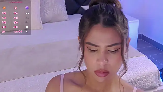 KendallTurbay - Put red my ass with spanks
