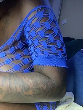 Vivi_na19 - FUCK BOTH HOLES SQUIRT GIRL