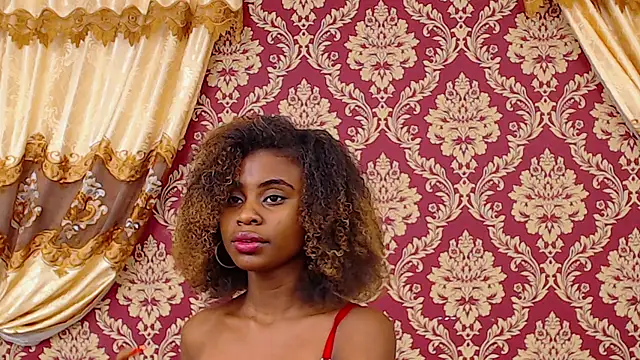 AmaraaEvans - show boobs 😈