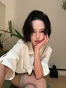Mengmeng808 - 脱掉内裤叼嘴上