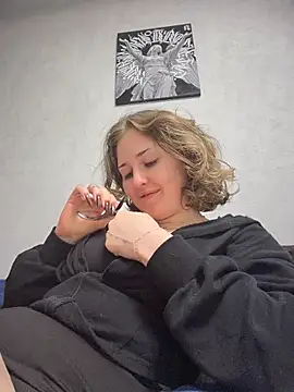 KellyKeler - 2fingers penetrate deep into WET PUSSY🍌