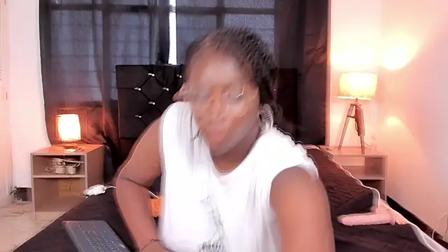 NaylaRosse - I clap whit my boobs