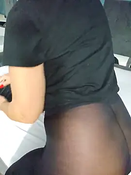 OhhhLauraxx - show mw your pussy👅😍💋👅
