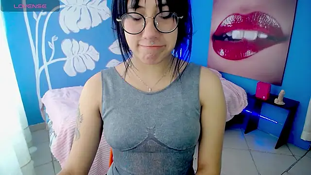 Eli_doll - oil show on my tits