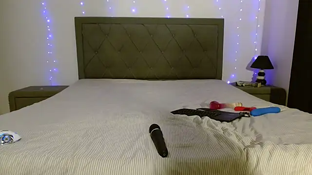 Bunnyfox420 - play with boobs + 5 spanks
