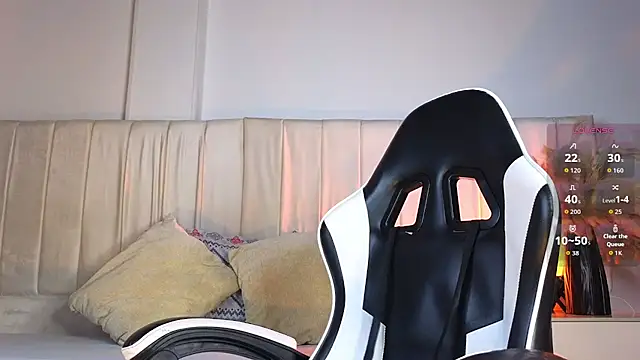 Mercedes_valverde - Fingering pussy doggy + rub ass