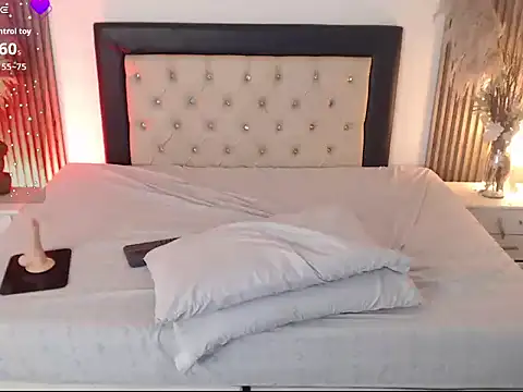 RoxyWilde - job tits