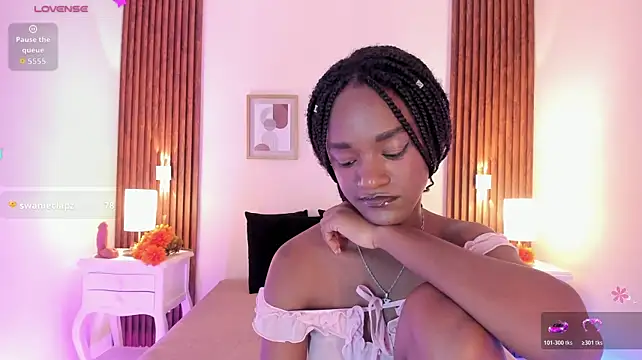 Chloebrunnie - Striptease wih a sexy song ♥
