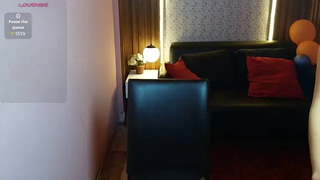 MoriahStorm - Superficial finger stimulation + spank p
