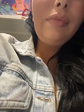 Tisha_Busty - Risky SHAKE naked BOOBS near GUARD omg