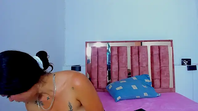 Miavalentina12 - Cuca show with Lush