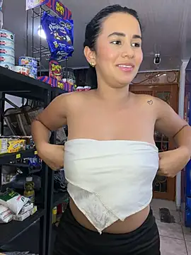 Celeste_rousse01 - I massage my tits with oil.