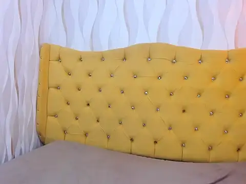 Rosypage - Show tits and spit them