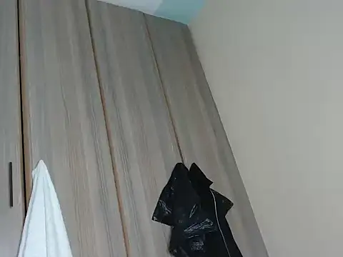 Aiyanna_ - FUCK PUSSY