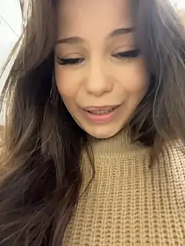 Chloe__Moon - What should I take off now?
