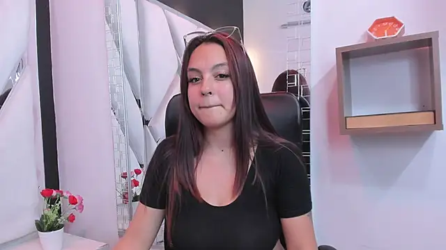 SussyOwen_ - suck my fingers for you ☺