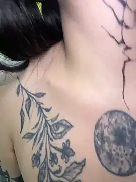 Sukidaa - Slap boobs in toilet