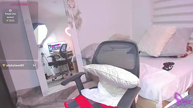 SharonVelvet - remove panty