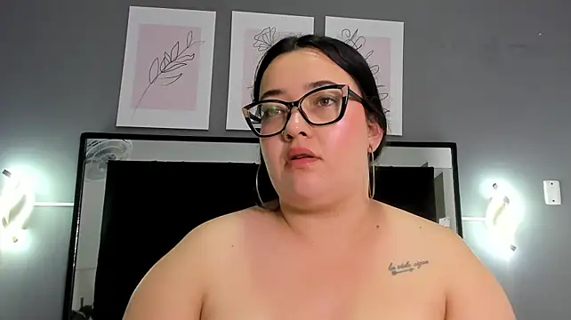 Zoe_curvyy - open that big ass for me 🍑