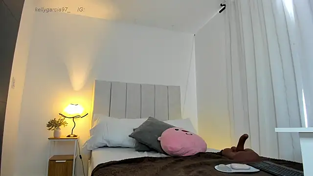 Ally_Snow - doggy pose ass naked