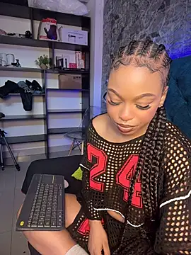 Melany_Williams - Naked show and oil bodyFACE
