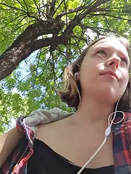 Public_Katrisha - Flash my boobs