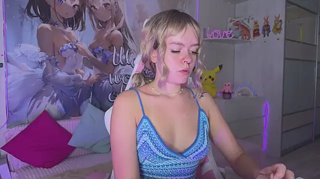 CheekySashaCharm - Spank my ass with a paddle