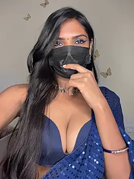 Lovely_Babiee - Ice on nippels