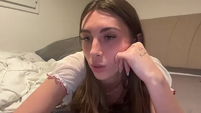Perrine_offf - sextape blowjob (1m20) à 250tks