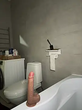 KatyOops - RIDING ON THE DILDO WITH LOT OF SPERM