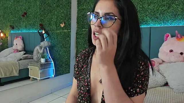 Linagh_ - Show boobs