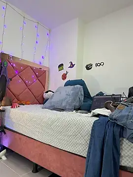 Nurse_becky - play with your tight pussy