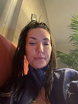 KiraRebyt - 2 plug nel culo