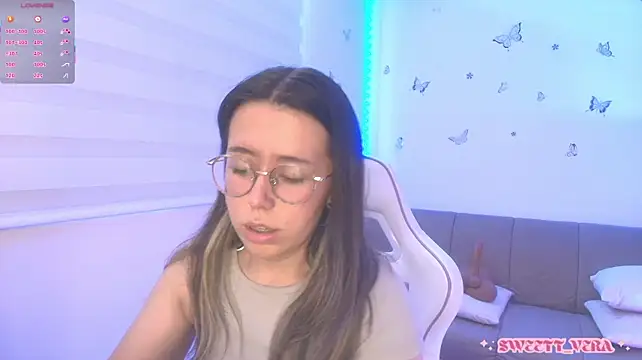 Sweettvera - Handjob for u cock with saliva