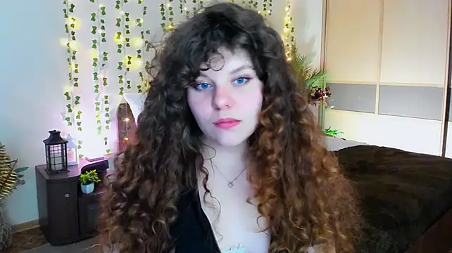 CurlyMagicc - change outfit