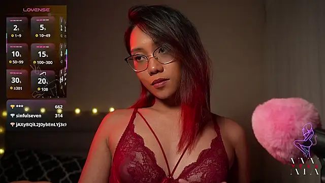 VexaNyx - Ride 8inch Dildo (PUBLIC SHOW)