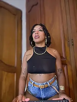 NovaFoxx - BIG SQUIRT 💦