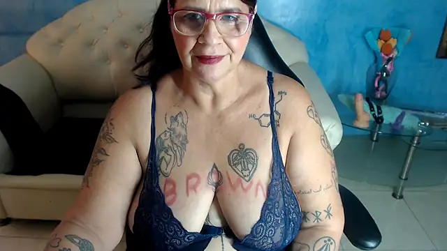 LauraRiley1 - Suck my tits and bite my nipples.