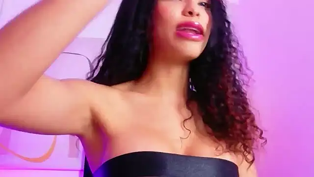 Littleebonny - DILDO PLAY 🍆