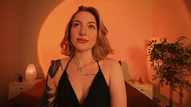 Peach_in_stockings - Goddess Seduction: slow dance + lingerie