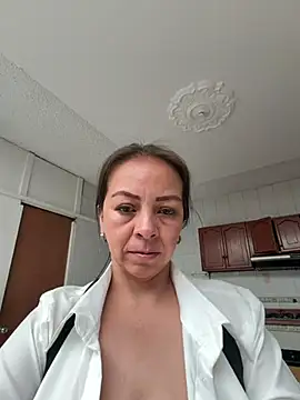 LiaDumond - bounce tts in the chair