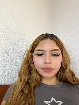 ChloeCollins__ - FINGERING PUSSY SO HARD