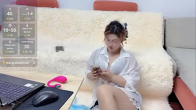Seducer66 - 姐妹全裸直播10分钟