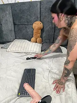 Cristal_Velle - Ass worship position