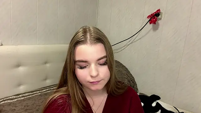 LiviaSmelser - Show tongue