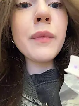 Peachy_Dream - massage my boobs under hoodie