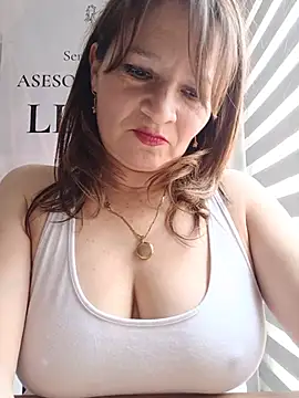 KAREN--03 - Tit show + dildo