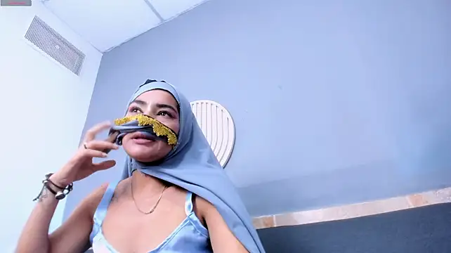 Zaif_thal - oil in the ass and spank