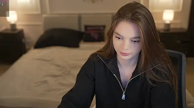 Zlata_Sky - show pussy