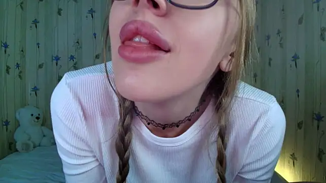 CeaneLino - lick balls